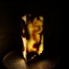 Aragonitová lampa - Vnitřní oheň  konkrétní kus z fotek, jedinečný originál, výška cca 30 cm