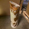 Aragonitový válec - Údolí stínů  konkrétní kus z fotek, jedinečný originál, výška 50 cm, váha 7 kg