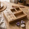 Tarotový box - Cesta intuice  mangové dřevo, rozměr 33x28x5 cm, ruční výroba