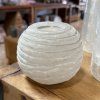 Selenitový svícen kulatý  na čajové svíčky, přírodní selenit, průměr 8 cm, původ Maroko