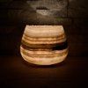 Svícen kónický L - Cesta lesem  konkrétní kus z fotek, přírodní okraj, průměr cca 12,5 cm