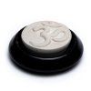 Aroma kámen se symbolem Ohm na černém keramickém podstavci, průměr 4,7 cm