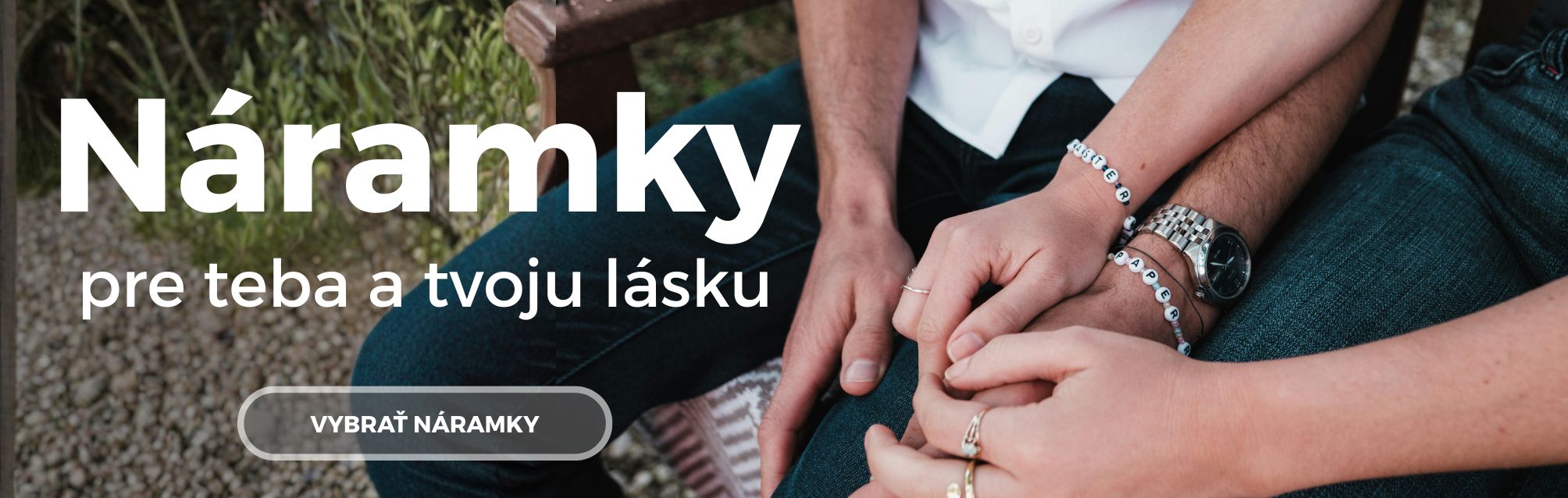 Náramky pre dvojicu s písmenkami