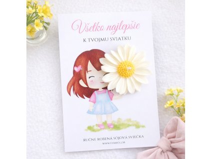 Ručne robená sviečka k narodeninám s kvetmi