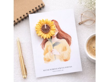 Ručne robená sviečka so slnečnicou