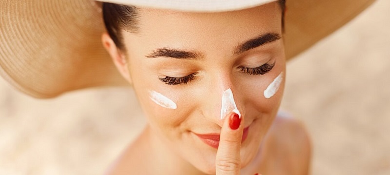 8 tipů, jak pečovat o pleť v létě