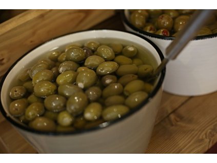 Zelené olivy plněné sýrem Feta