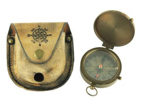 Kompas v koženém pouzdře