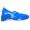 Modré dildo Drak položené na boku