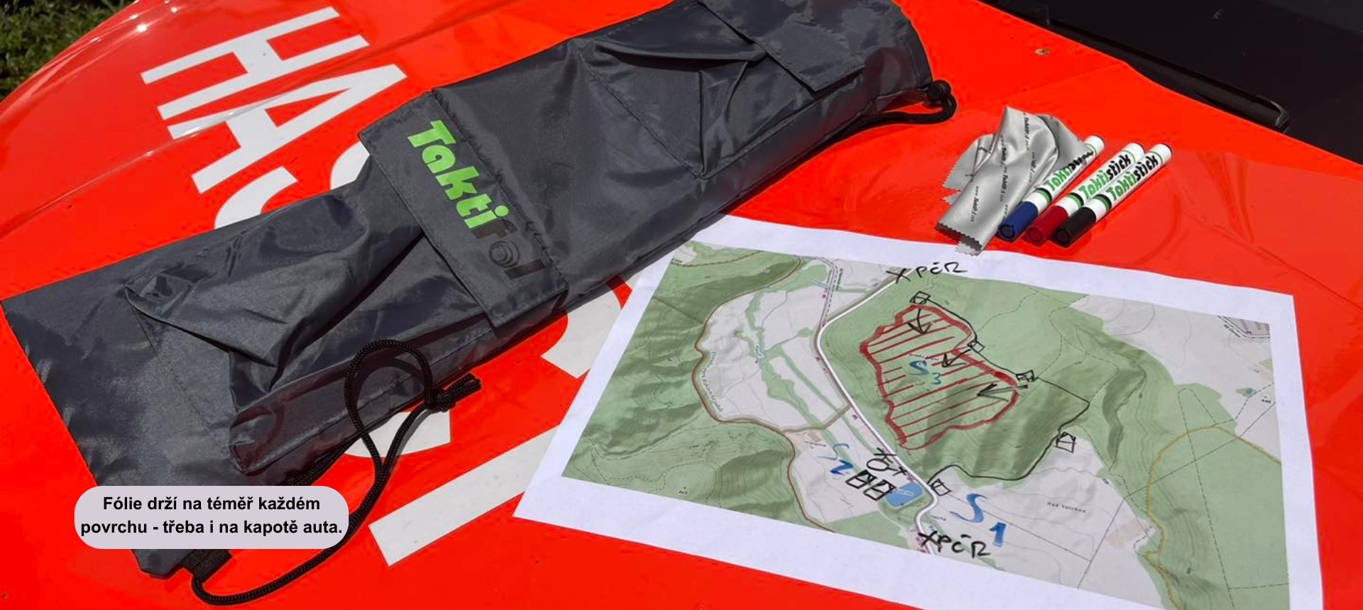 Samodržící fólie Taktifol na hasičském autě