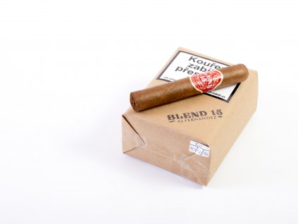 Blend 15 Robusto 2