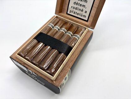 Tatuaje Black Label Corona Gorda