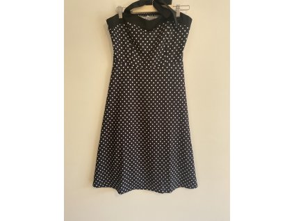 Šaty s puntíky