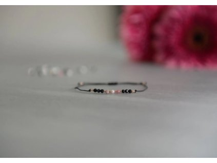 onyx rodonit turmalín