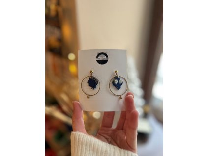 a modré lístky ve zlatém