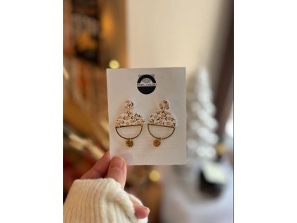 a květinky se zlaým půlkruhem