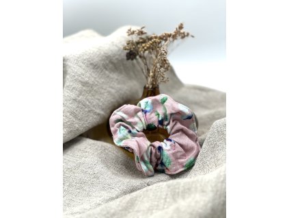 Mušelínová gumička - růžová s lístky