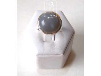 Stříbrný prsten s šedivým měsíčním kamenem Stín Měsíce