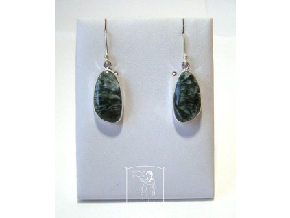 Stříbrné náušnice se serafinitem Tiché vedení – Tajemná Hékaté