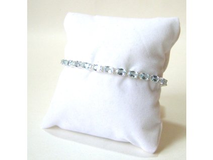 Stříbrný náramek s akvamarínem v oválném tvaru a briliantovém brusu – Modrá jiskra