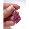 Kobaltokalcit - stříbrný přívěsek Karmínový dotek harmonie