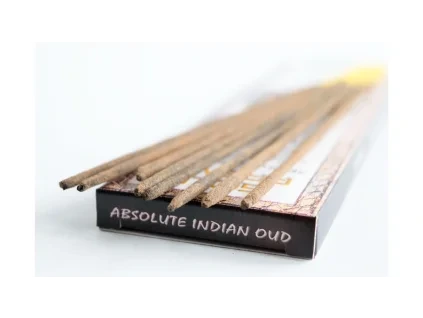 fustolo gold prema indian oud 2.jpg