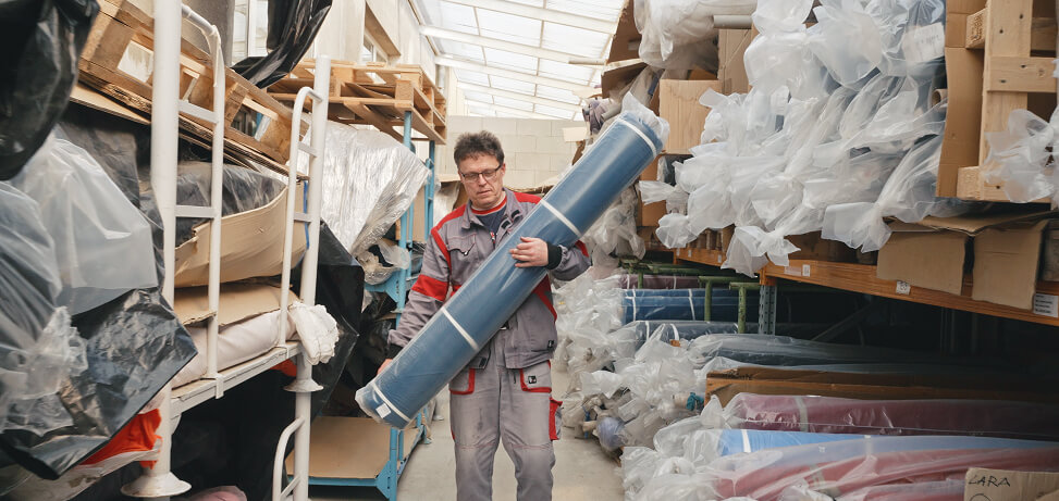 How we make clothing in Czechia | TallGuys