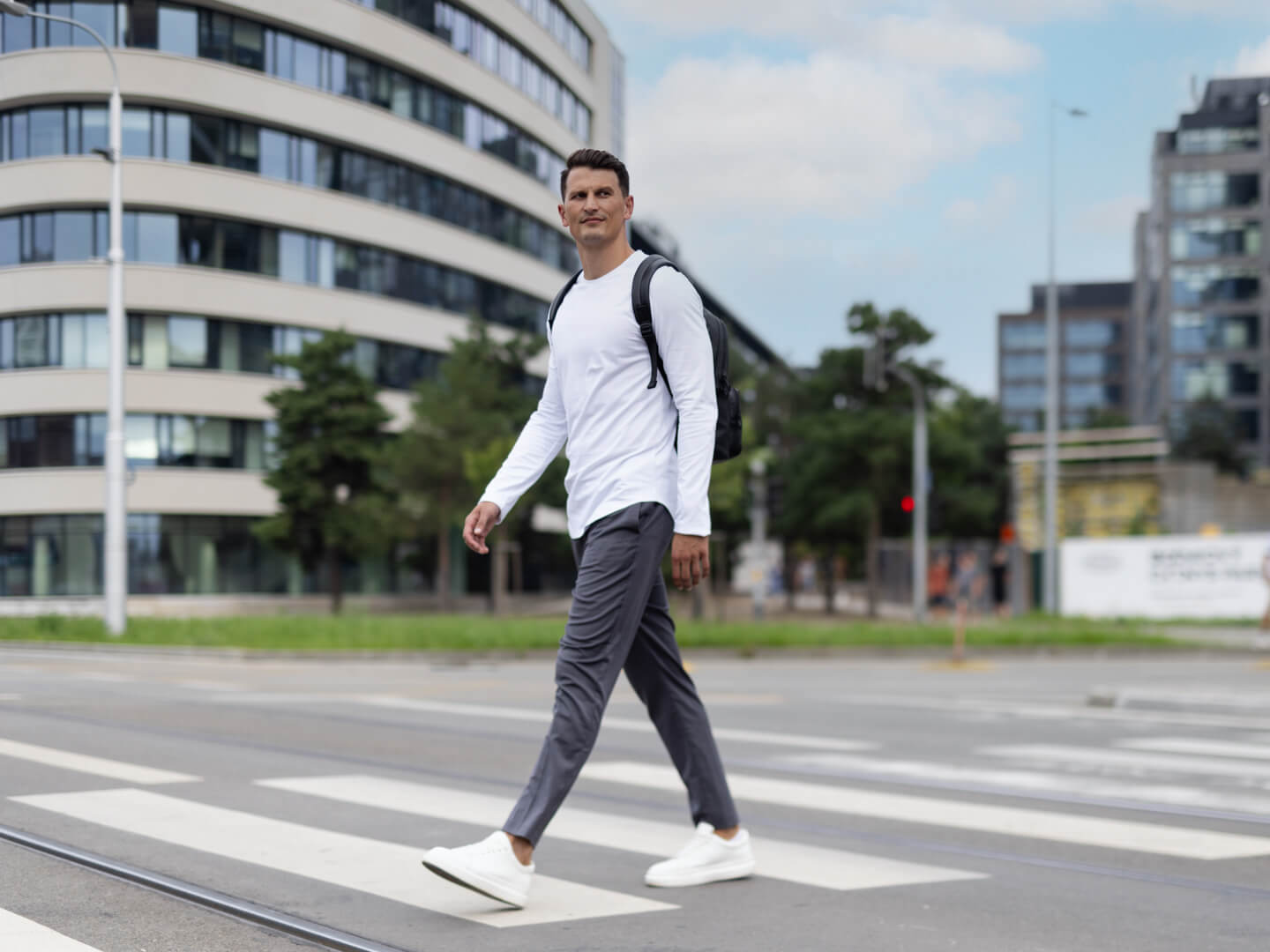 Najčastejšie problémy, ktoré vysokí ľudia riešia s obliekaním