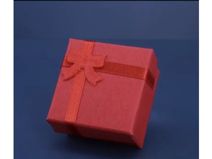 Červena dárková krabička