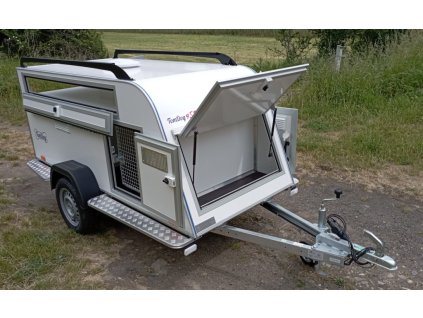 Príves na prepravu 4 psov Tomplan DOG 4 SP 750kg+ el. vetranie + zav. priestor