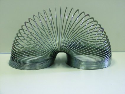 Lépcsőnjáró laposacél tekercsrugó