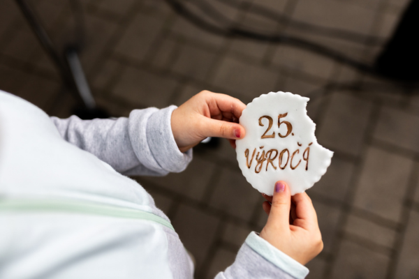 Květnovka 2024 k 25. narozeninám: Najdete se ve fotogalerii?