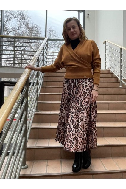 Medový svetr s netopýřími rukávy