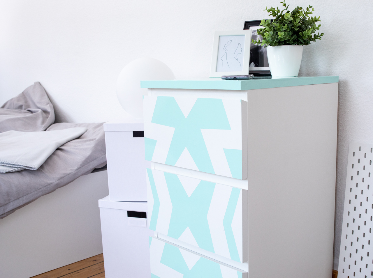 Nábytek z Ikei má každý? Každý nemá originální!