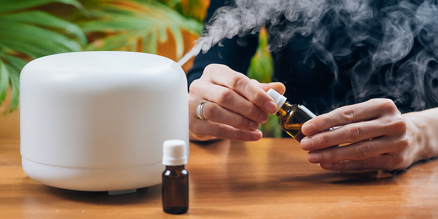 Jak bezpečně používat esenciální oleje