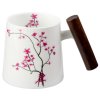 Cherry Blossom - Fine Bone China porcelánový hrnek s dřevěným uchem 0,32 l, třešeň