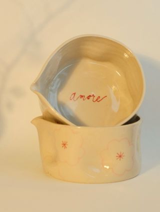 Amore. v naskladnení u nás nájdete aj chawany. Trošku vyššie, pomágané a matchy k pohárikom🌸🤍