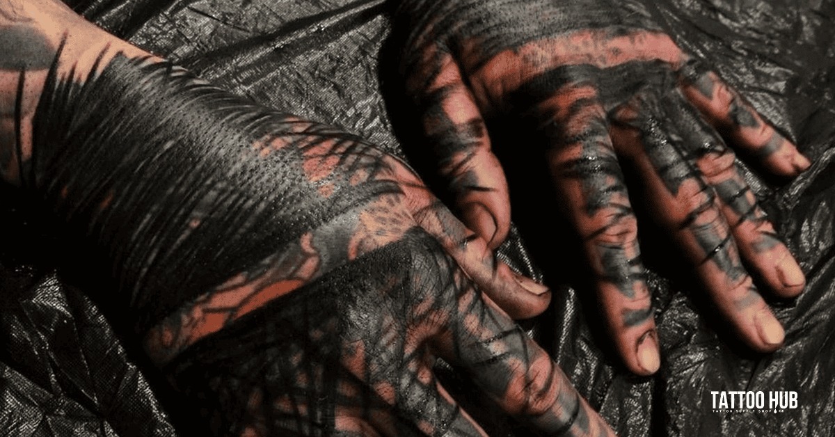 Blackwork tetovanie: Čo to je a ako na to