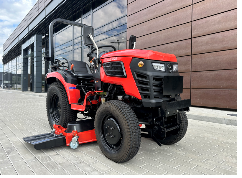 Skvost mezi malotraktory – TAUROS ZX254 4x4 s mezinápravovou kosou!