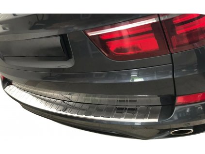 Nerezová lišta na hranu kufru BMW X5 E70 01