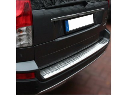 Nerezová lišta na hranu kufru Volvo XC90 MK1 lesklá 01web