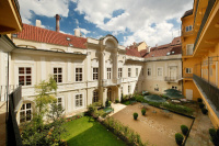 Hotel Pachtův Palác Praha 1 používá nábytek Nünning