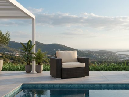 Křeslo z umělého ratanu