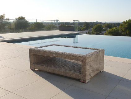 Tisch Mallorca 1