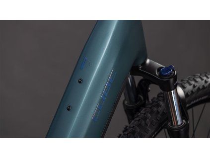 CUBE Reaction Hybrid ONE 800 royalgreen´n´prism 2026 (Varianta veľkosť L)