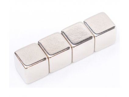 Kapitola 6 - novinky/magnety-super-silne-krychle-4ks-10x10x10mm-28341.jpg