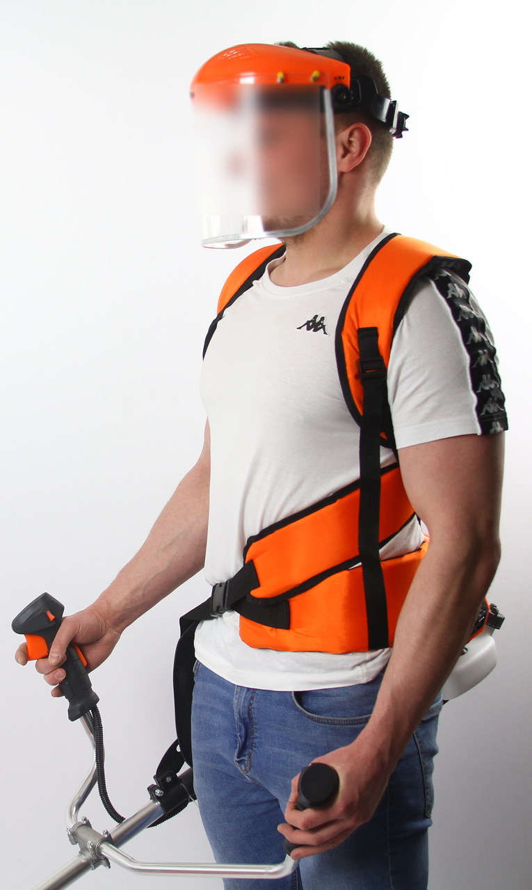 Ako správne nastaviť popruh na krovinorezy?