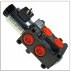 Hydraulická výhybka s průtokem 90 l/min 24V pro třetí funkci, 6/2 cestný elektrohydraulický ventil.