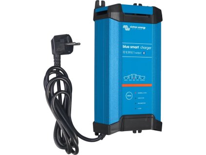 12650 victron bluesmart ip22 chytra nabijecka baterii 12v 30a 1