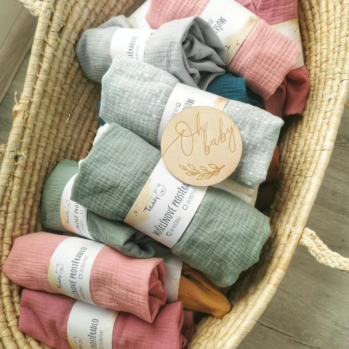 Prostěradlo do kočárku: jak vybrat nejlepší pro miminko + tipy